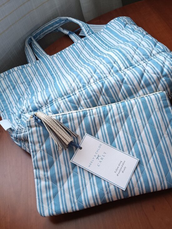 Neely & Chloe Handbags - NWT Neely & Chloe Sky Blue & White Striped Cotton Tote with Insert Clutch